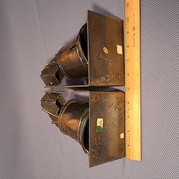 Pass And Stow Philadelphia Bronze Finish Bell Bookends Hong Kong - Picture 6 of 9